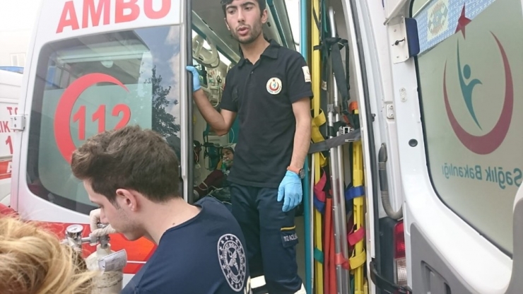 Pendik’te Fabrika Yangını: 1 Yaralı