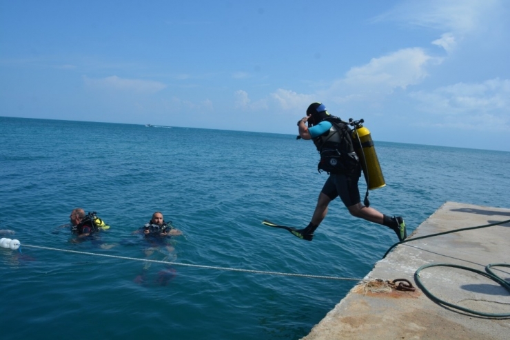 Su Altı Arkeolojisi Öğrencilerine Sertifika