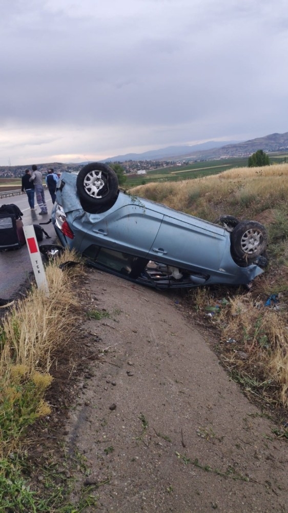 Gemerek’te Trafik Kazası 3 Yaralı