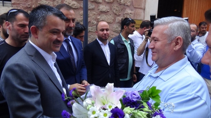 Tarım Bakanı Pakdemirli: “İstanbul’a Verilebilecek En Güzel Armağan Binali Yıldırım’dır”