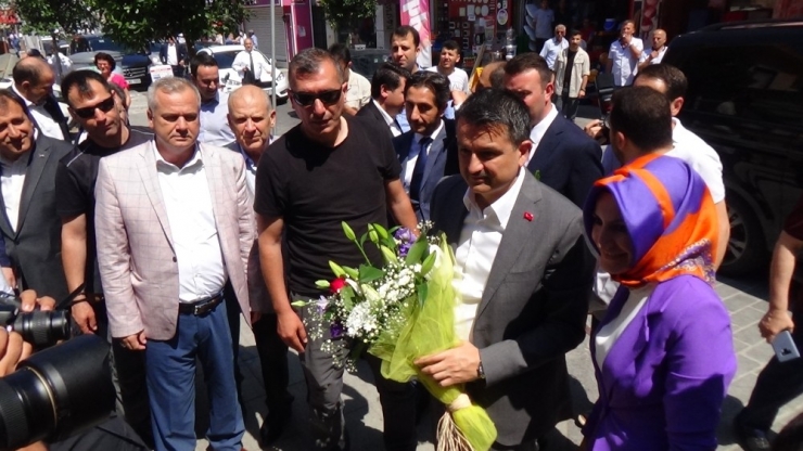 Tarım Bakanı Pakdemirli: “İstanbul’a Verilebilecek En Güzel Armağan Binali Yıldırım’dır”