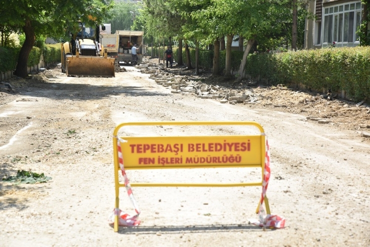 Tepebaşı Belediyesi Fen İşleri Hız Kesmiyor