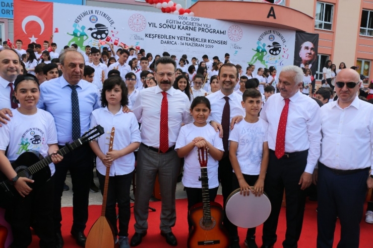 Kocaeli’de 22 Bin 640 Öğrenci Karne Sevinci Yaşadı