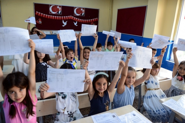 İstanbul’da Karne Heyecanı