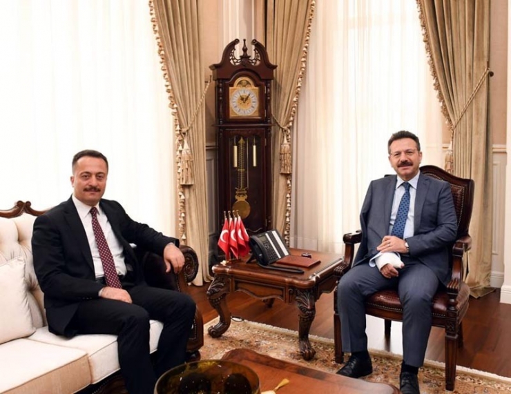 Vali Şentürk’ün Kocaeli Temasları