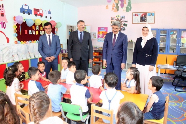 Van’da Karne Dağıtım Töreni
