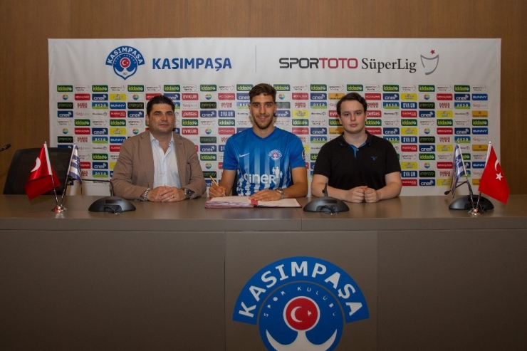 Kasımpaşa, Fernandes’i Kadrosuna Kattı