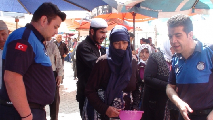 Şuhut’ta, Sebze Pazarında Dilenci Operasyonu
