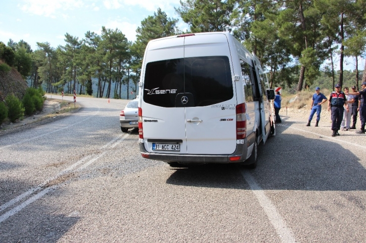 Antalya’da Trafik Kazası: 11 Yaralı