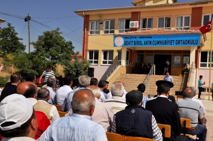 Arguvan’da Karne Töreninde Hüzün Ve Sevinç Bir Arada Yaşandı
