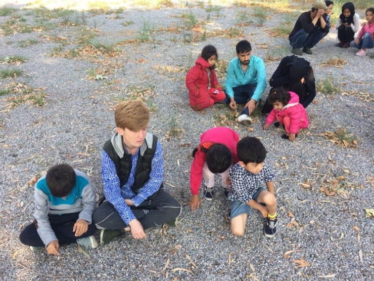 Ayvalık’ta Afganistan Uyruklu 44 Göçmen Jandarmaya Yakalandı