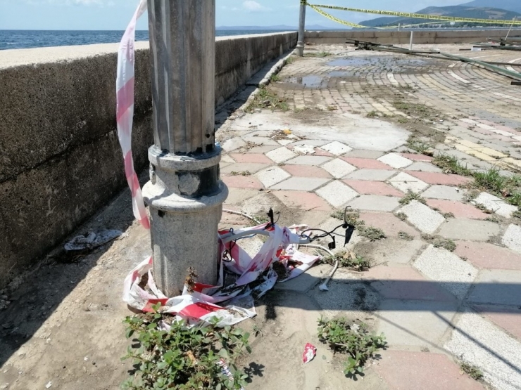 Yağmur Sularını Temizlerken Elektrik Akımına Kapıldı