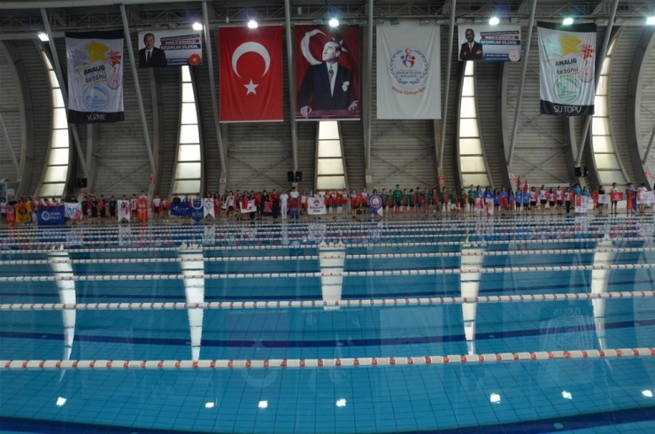 Yüzmede Bursa’yı Gururlandıran Tablo