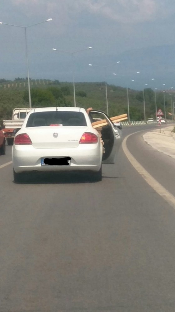 Otomobille Kereste Taşıdılar