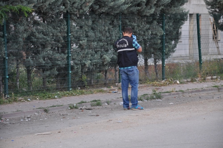 İki Grup Birbirine Girdi: 4 Yaralı