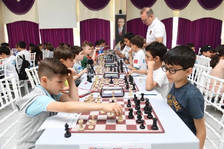 Çiğli Yaz Spor Okulları Açılıyor