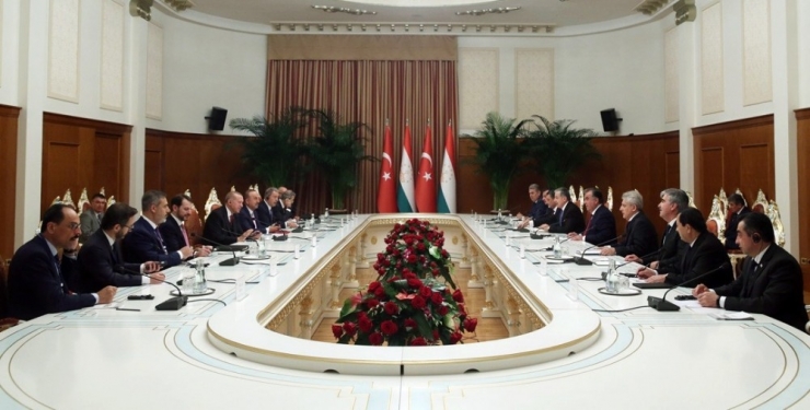 Cumhurbaşkanı Erdoğan, Tacikistan Cumhurbaşkanı Rahman İle Bir Araya Geldi