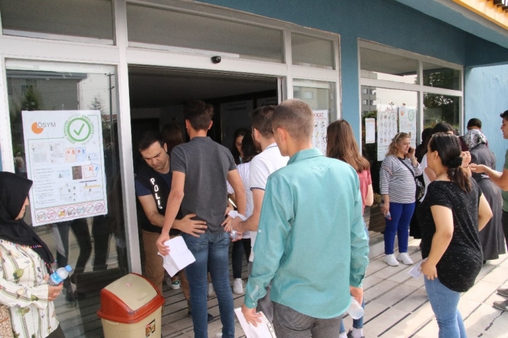 Düzce’de Yks Heyecanı