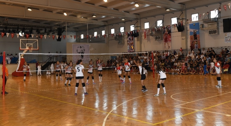 Çiğli Yaz Spor Okulları Açılıyor