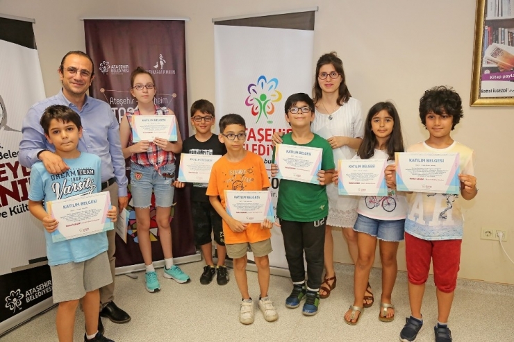 Küçük Tasarımcılar Sertifikalarını Aldı