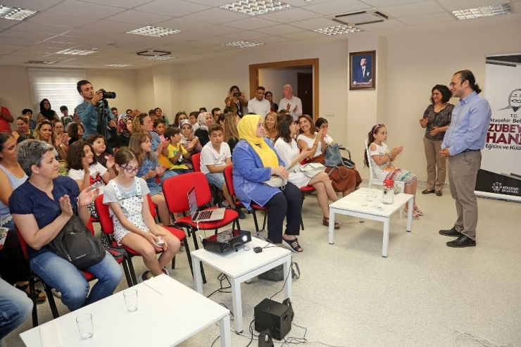 Küçük Tasarımcılar Sertifikalarını Aldı