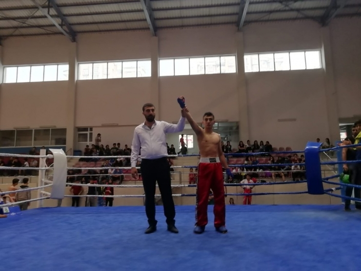 Kayseri’de Kick Boks Türkiye Şampiyonası Heyecanı