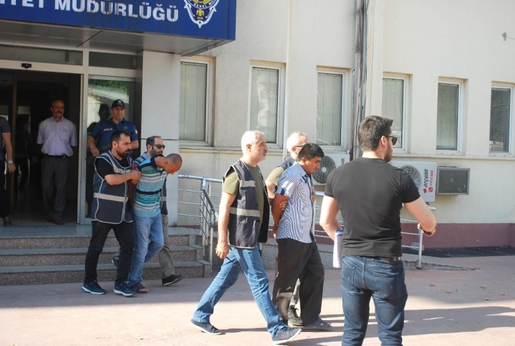 Katilleri Yakalamak İçin 50’den Fazla Güvenlik Kamerası Tek Tek İncelendi