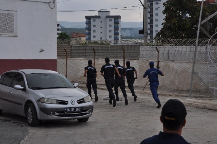 Erdemli Cezaevinde ’İsyan’ Paniği