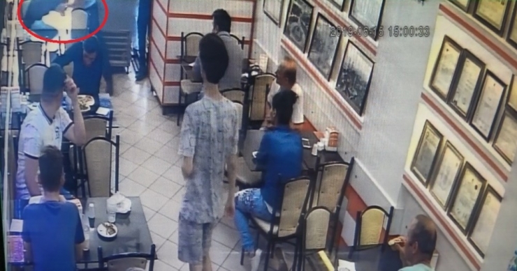 Dönercide “Ayran" Tartışmasında Garson Müşteriyi Darp Etti