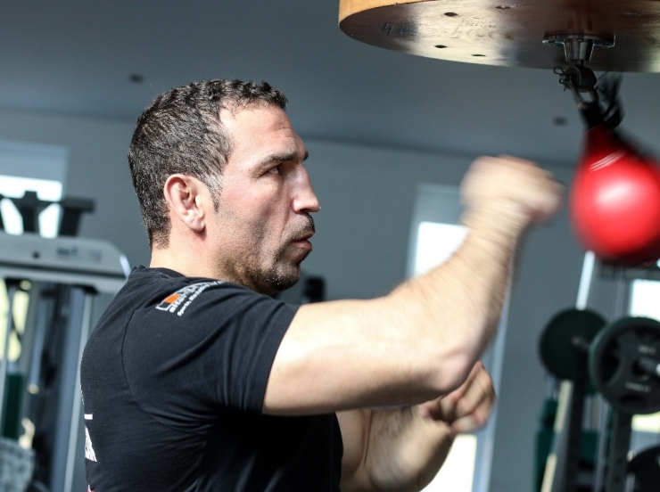 Dünya Şampiyonu Unvanlı Arslan’a Arjantinli Rakip