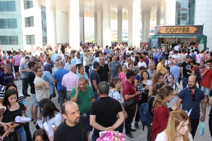 Manisa’da Yks Heyecanı Başladı