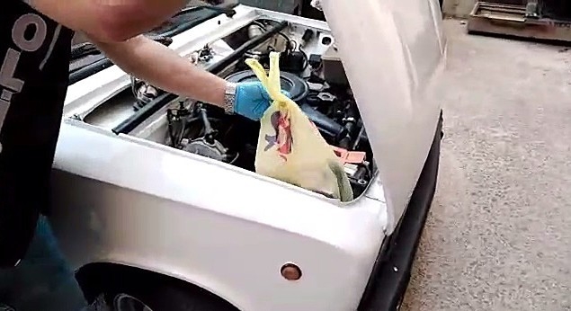 Narkotik Köpeği Önce Buldu, Sonra Poz Verdi