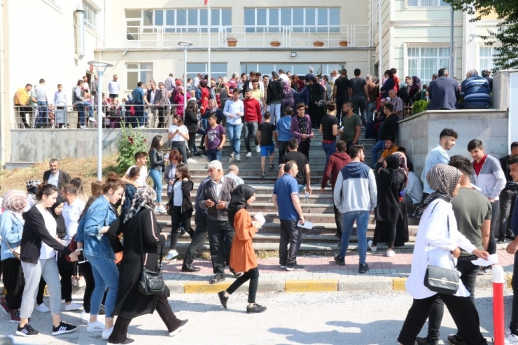 Yozgat’ta Yks Heyecanı Başladı