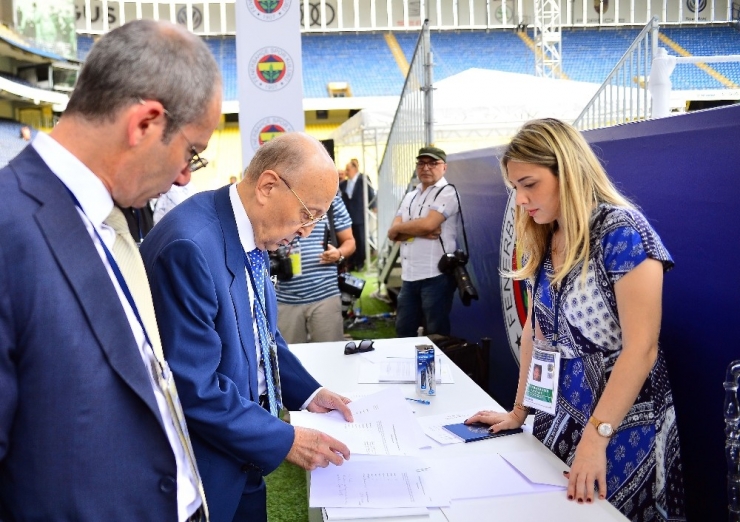 Fenerbahçe’de Tüzük Tadil Genel Kurulu İptal Oldu