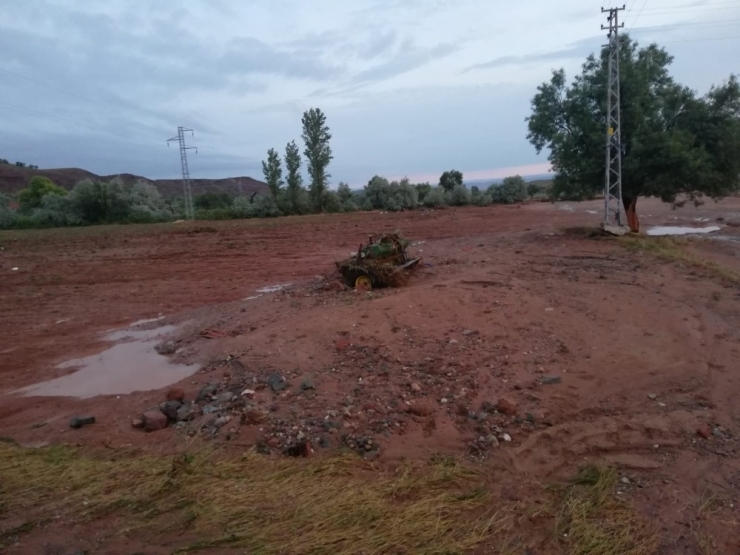 Sele Kapılan 2 Kişi Hayatını Kaybetti