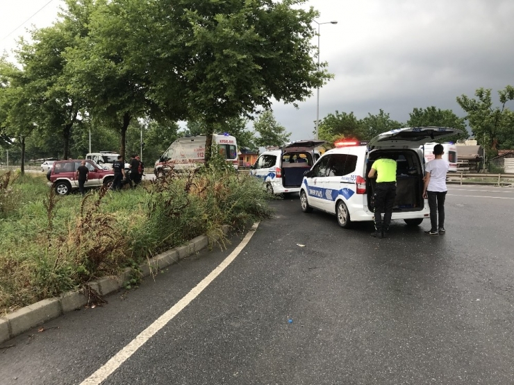 Kamyon Cipe Arkadan Çarptı: 4 Yaralı