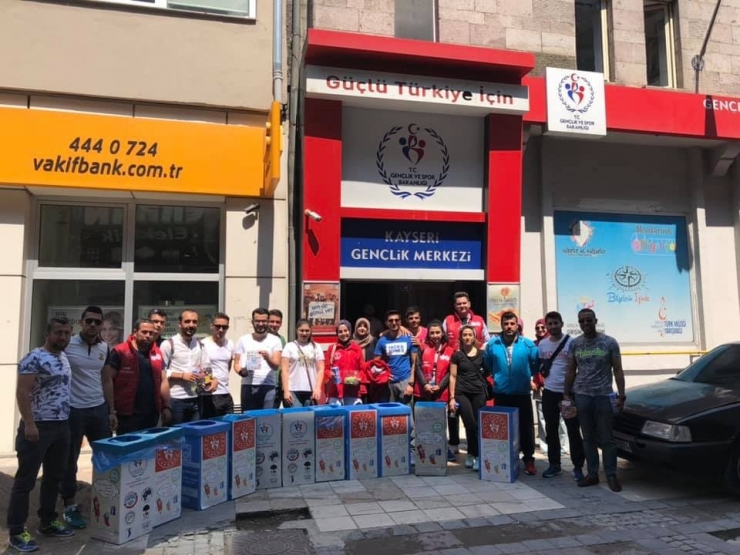 Genç Dönüşüm Projesi Yks’de Ailelerin Yanında Oldu