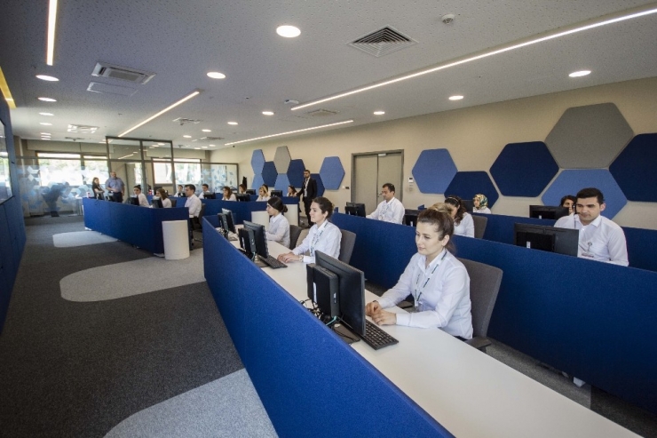 Adana Şehir Hastanesinin "Kilit Noktası" Merkezi Yardım Masası