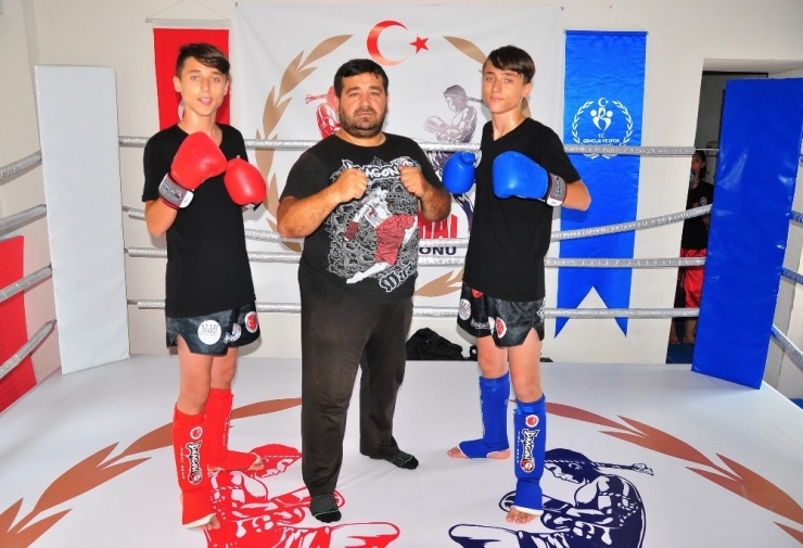 Tek Yumurta İkizi Sporcuların Hedefi Dünya Şampiyonluğu