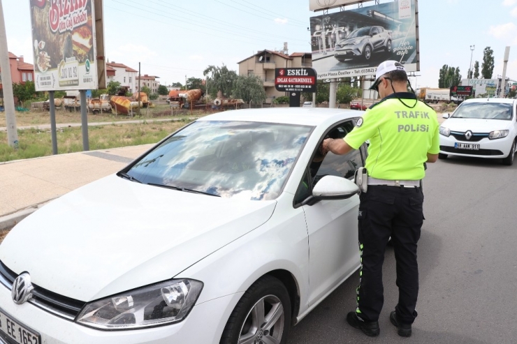 Yüzlerce Metre Ötedeki Trafik Kural İhlalleri Drone İle Tespit Ediliyor