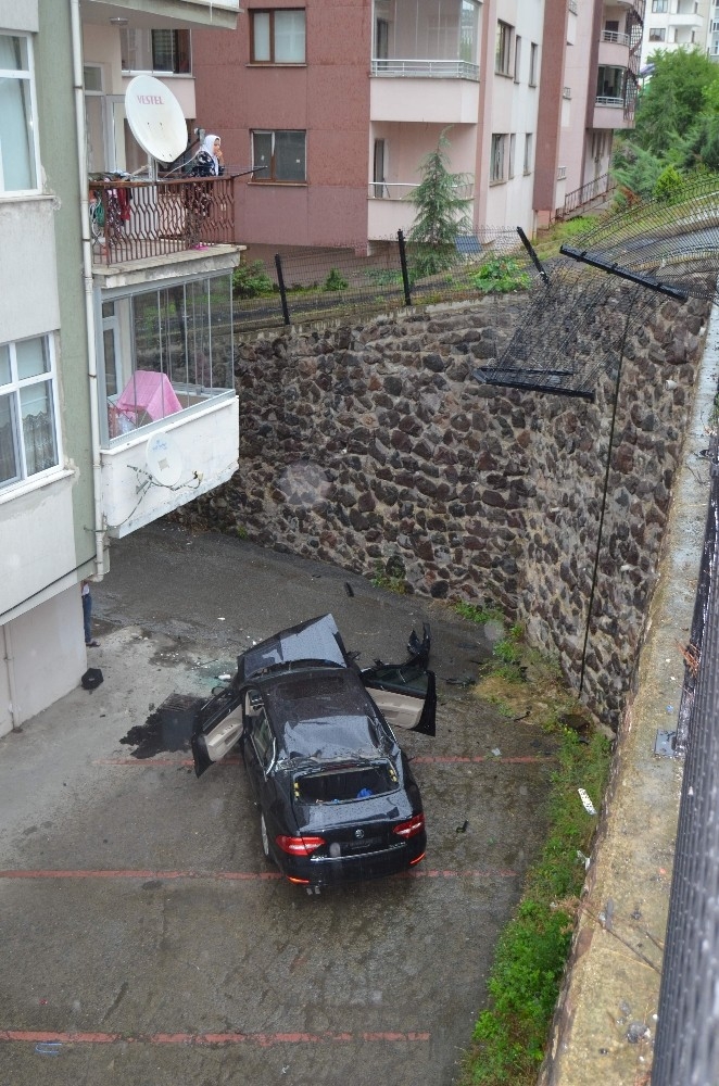 Trabzon’da Yağmur Trafik Kazalarını Beraberinde Getirdi