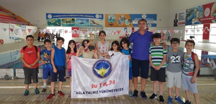 Diyarbakır’da Yüzme Müsabakaları Tamamlandı