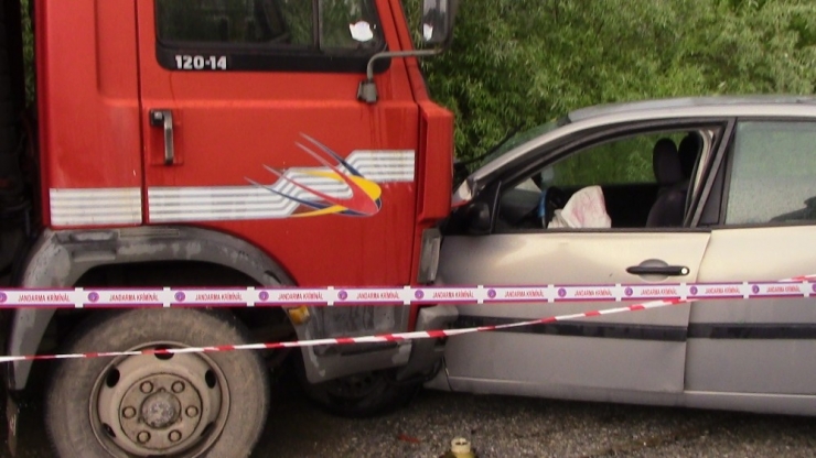 Emet’e Trafik Kazası: 1 Ölü 5 Yaralı