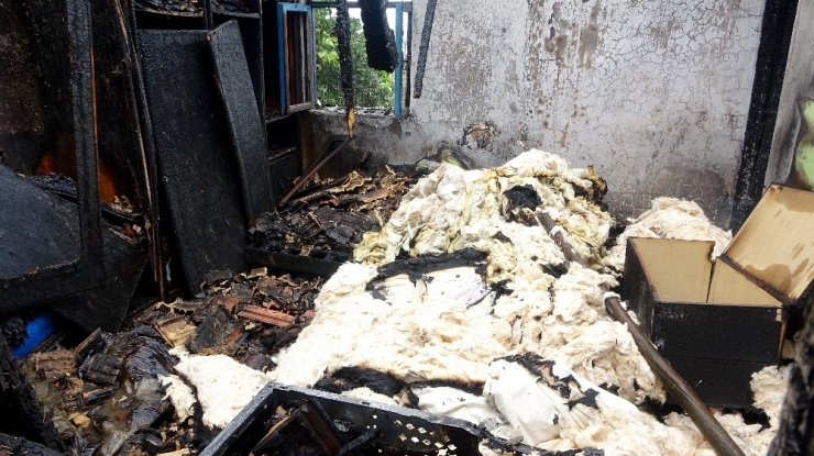 Hatay’da Ev Yangını