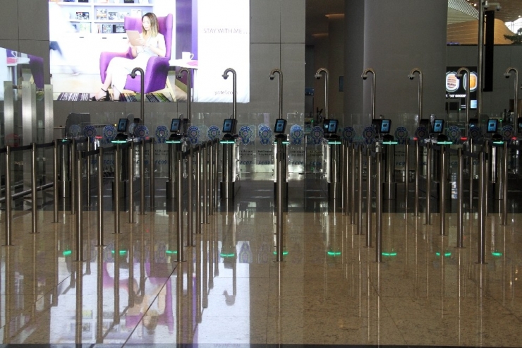 İstanbul Havalimanı’nda Pasaporttan Hızlı Geçiş Sistemi Başladı