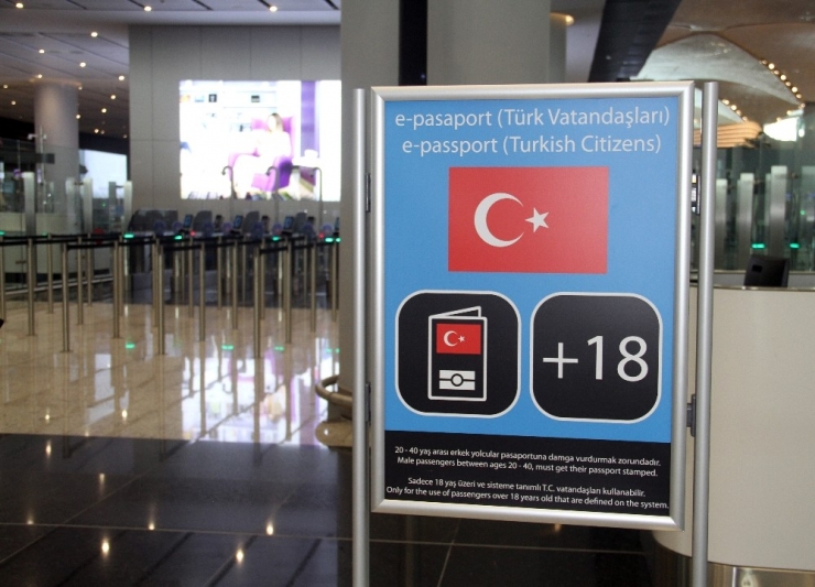 İstanbul Havalimanı’nda Pasaporttan Hızlı Geçiş Sistemi Başladı