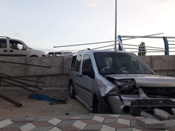 Elazığ’da Trafik Kazası: 3 Yaralı