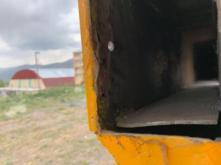 Damperin Yan Bölmelerinde 8 Bin 170 Paket Kaçak Sigara Bulundu