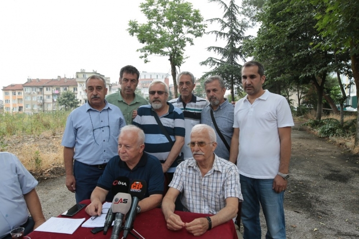 Depreme Dayanıksız Diye Yıkılan 13 Okulun Bir An Önce Yapılması İsteniyor