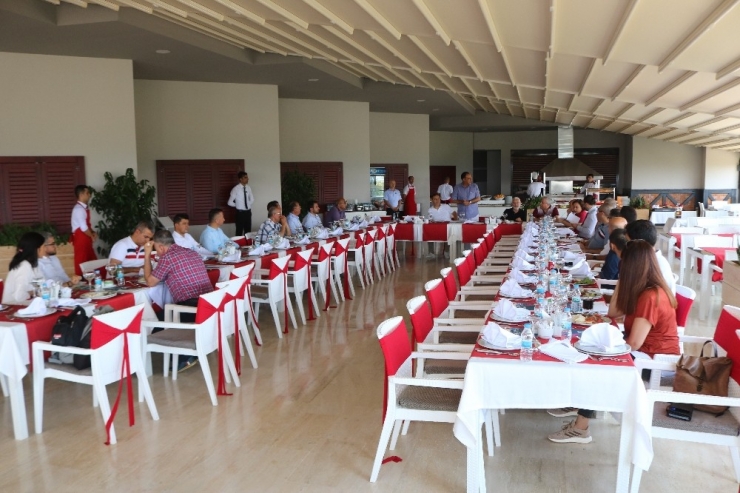 Altid Başkanı Sili: "Turistlerin Yakın Ülkeleri Tercih Etmeleri Ya Da Kendi Ülkelerinde Daha Fazla Tatil Yapma Eğilimi Daralmaya Sebep Oluyor"